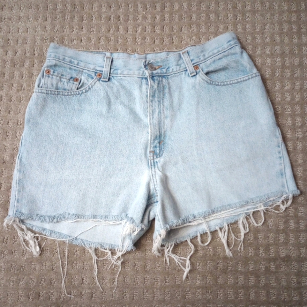 LEVI'S 512 Red Tab High-Rise Jean Shorts